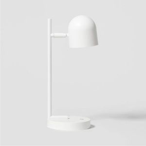 PILLOWFORT NWT desk lamp w/led bulb -cream